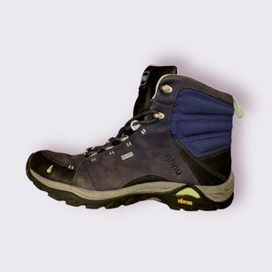 Ahnu Montara Waterproof Hiking Boots - Women's size 9